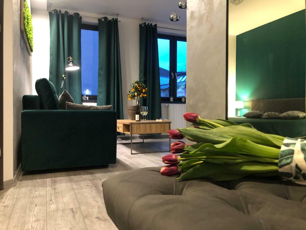 Joanny Bator Apartment